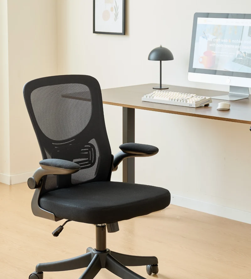 Bürostuhl „Felix“ in schwarzem Netzgewebe/schwarz