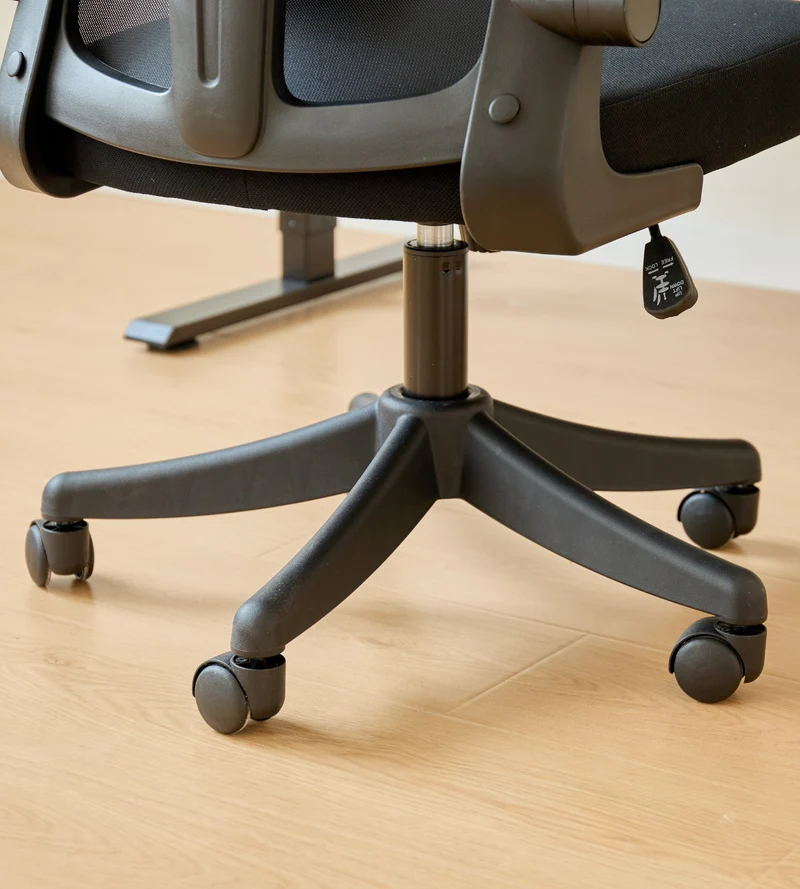 Bürostuhl „Felix“ in schwarzem Netzgewebe/schwarz
