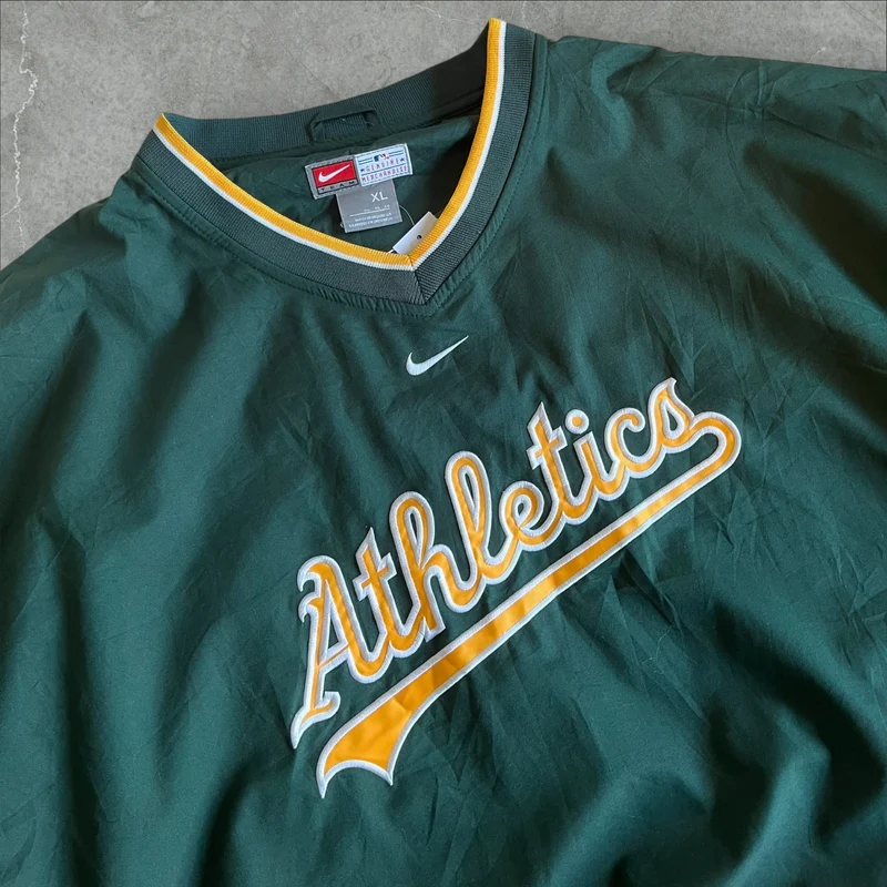 Vintage Nike MLB Oakland Athletics Windbreaker Pullover Jacket XL – 2000s Genuine Merchandise (XL)