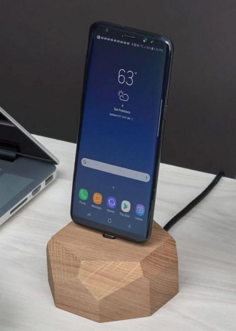 Wooden Android Dock- Polygonal