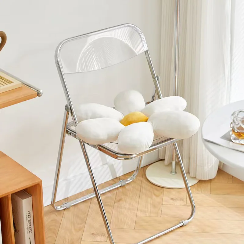 Minimal Folding Chair