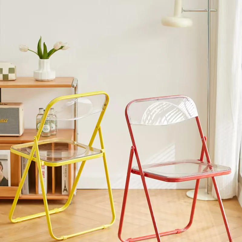 Minimal Folding Chair