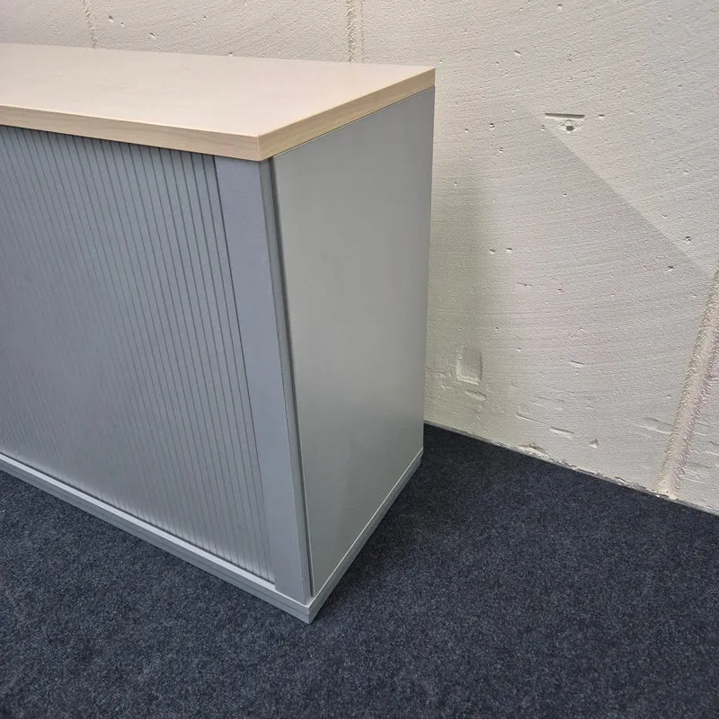 Sideboard / K & N "AD Acta" / grau / Querrolllade silbergrau / 120 cm / 2 Ordnerhöhen