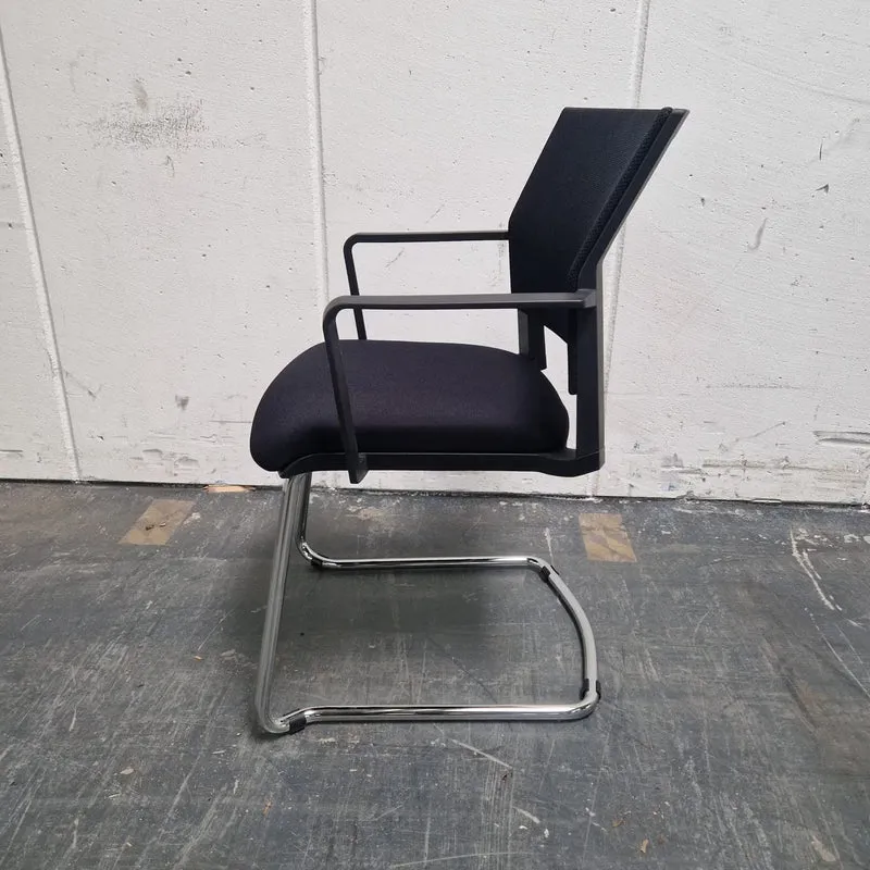 Freischwinger – Vitra "Viasit"
