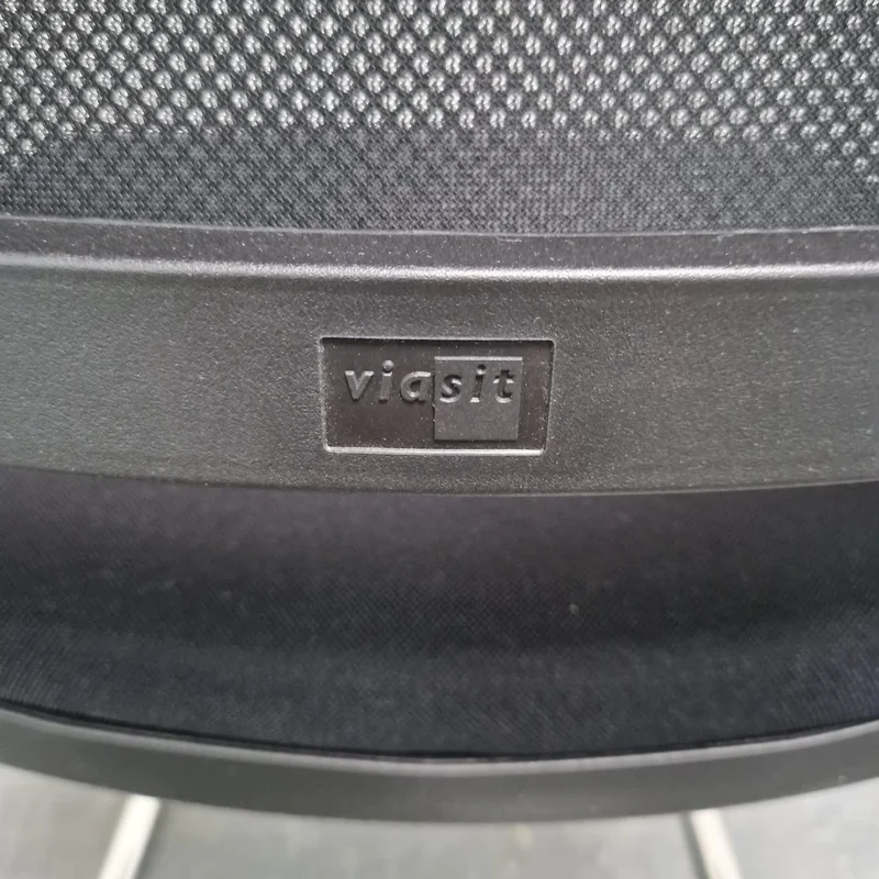 Freischwinger – Vitra "Viasit"