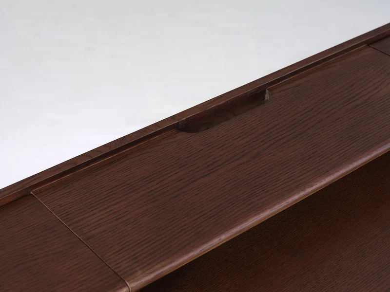 Schreibtisch 01, Nussbaum