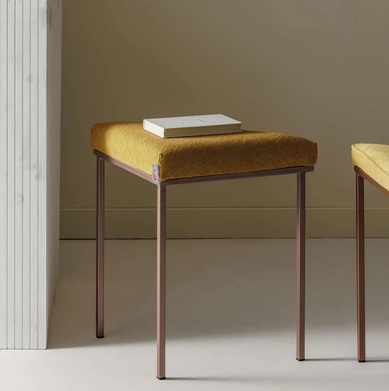 Cube Dreibein Hocker - New Life