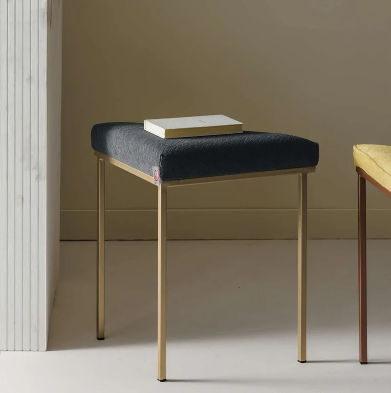 Cube Dreibein Hocker - New Life