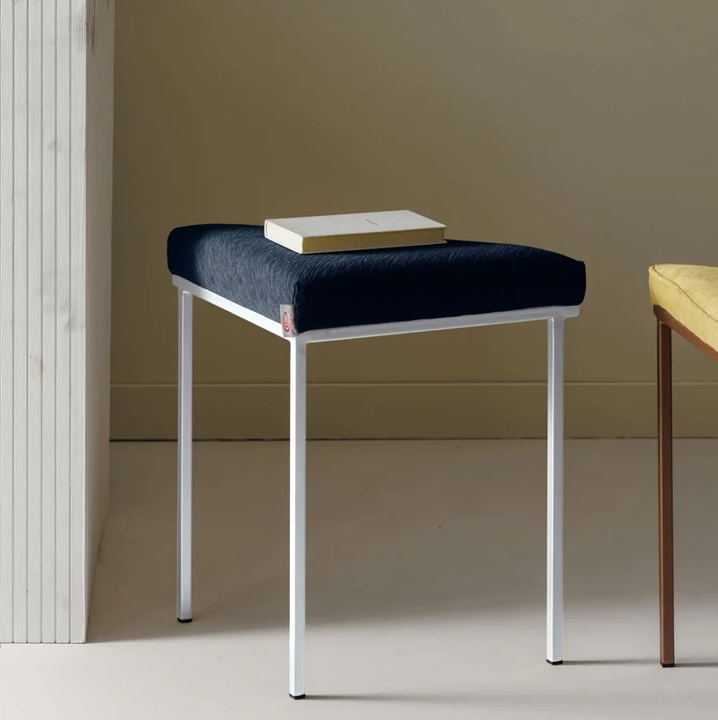 Cube Dreibein Hocker - New Life