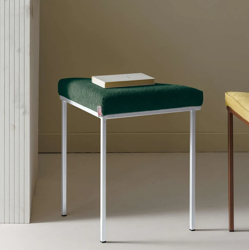 Cube Dreibein Hocker - New Life