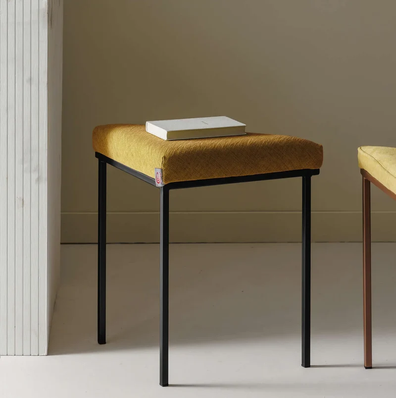 Cube Dreibein Hocker - New Life