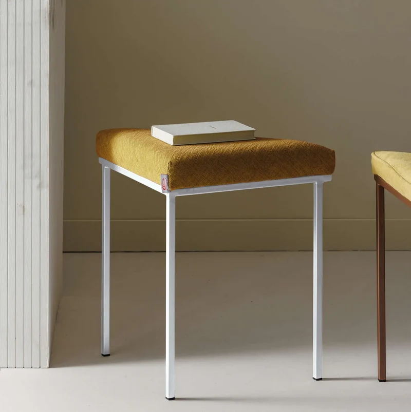 Cube Dreibein Hocker - New Life