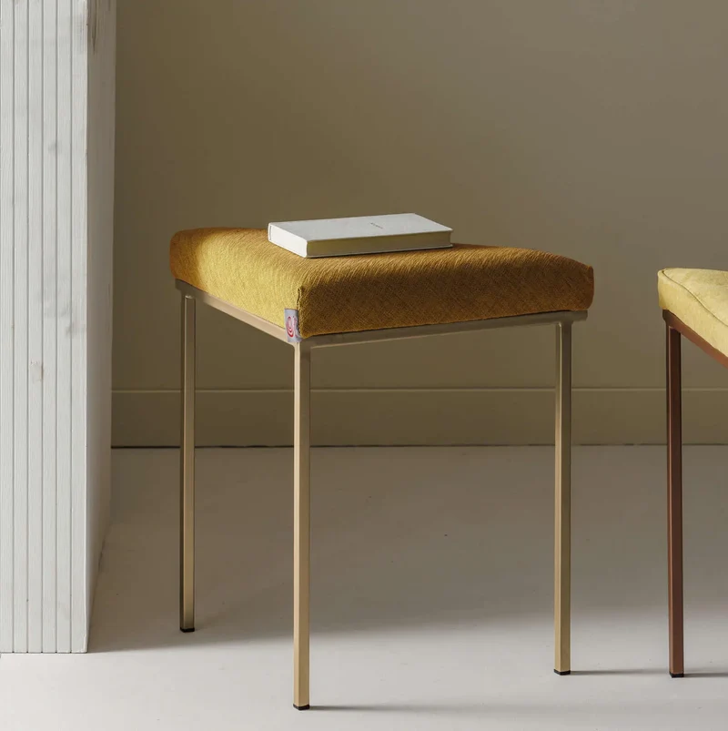 Cube Dreibein Hocker - New Life