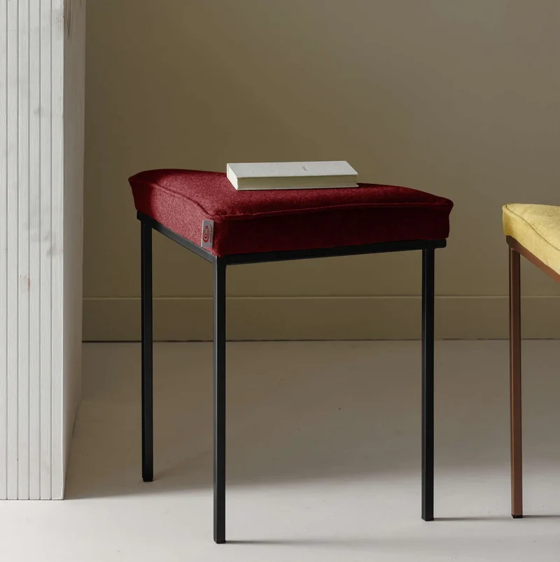 Cube Dreibein Hocker - Wool Line
