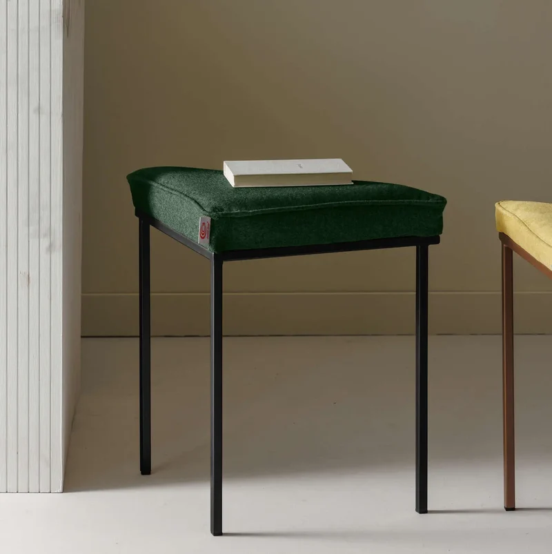 Cube Dreibein Hocker - Wool Line