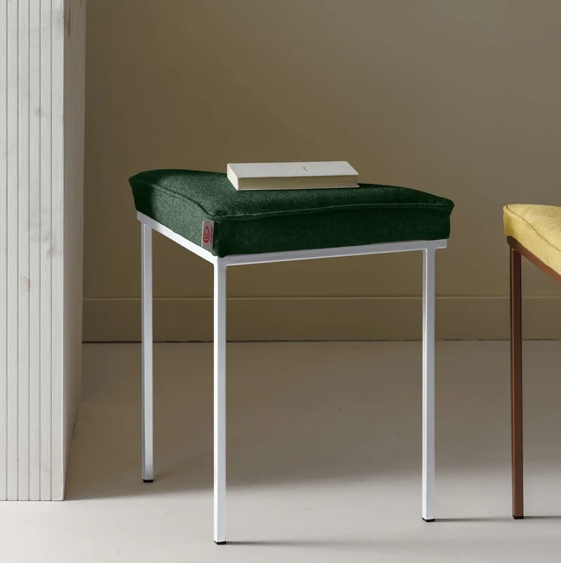 Cube Dreibein Hocker - Wool Line
