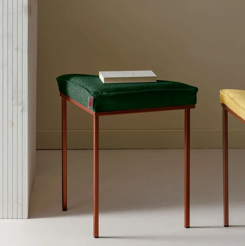 Cube Dreibein Hocker - Wool Line