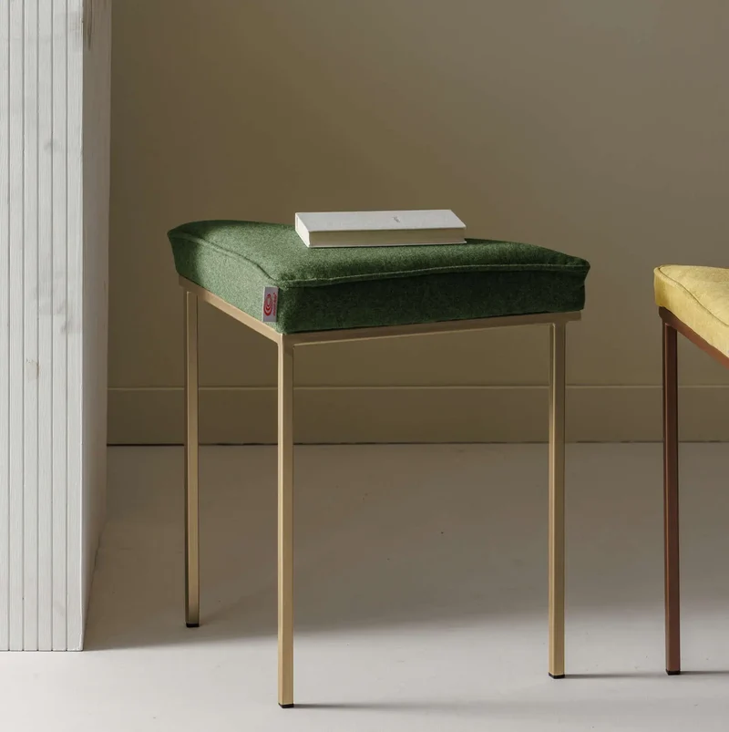 Cube Dreibein Hocker - Wool Line