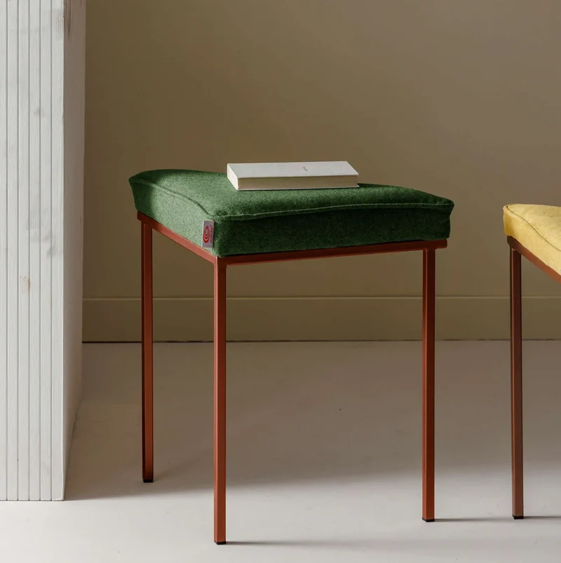 Cube Dreibein Hocker - Wool Line
