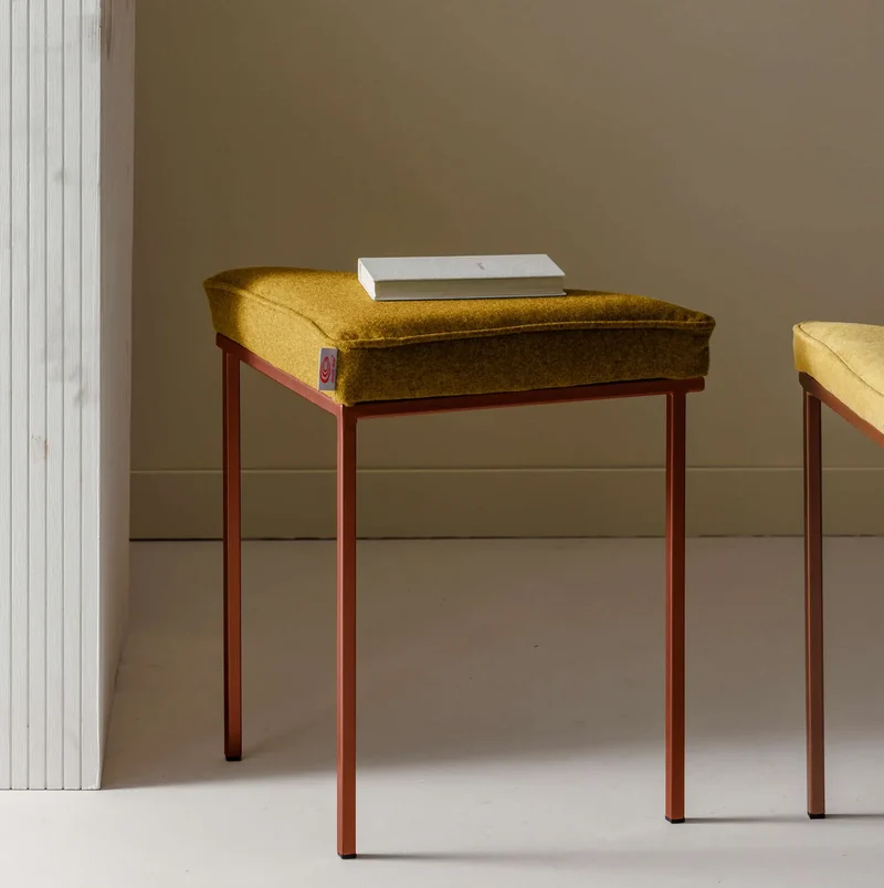 Cube Dreibein Hocker - Wool Line
