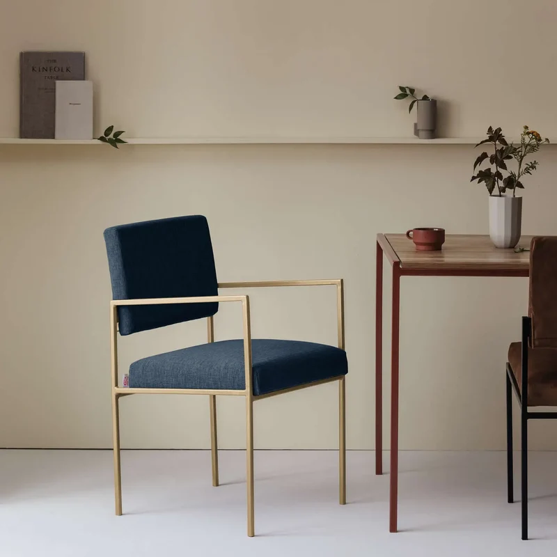 Cube Esstischstuhl mit Armlehnen - New Life