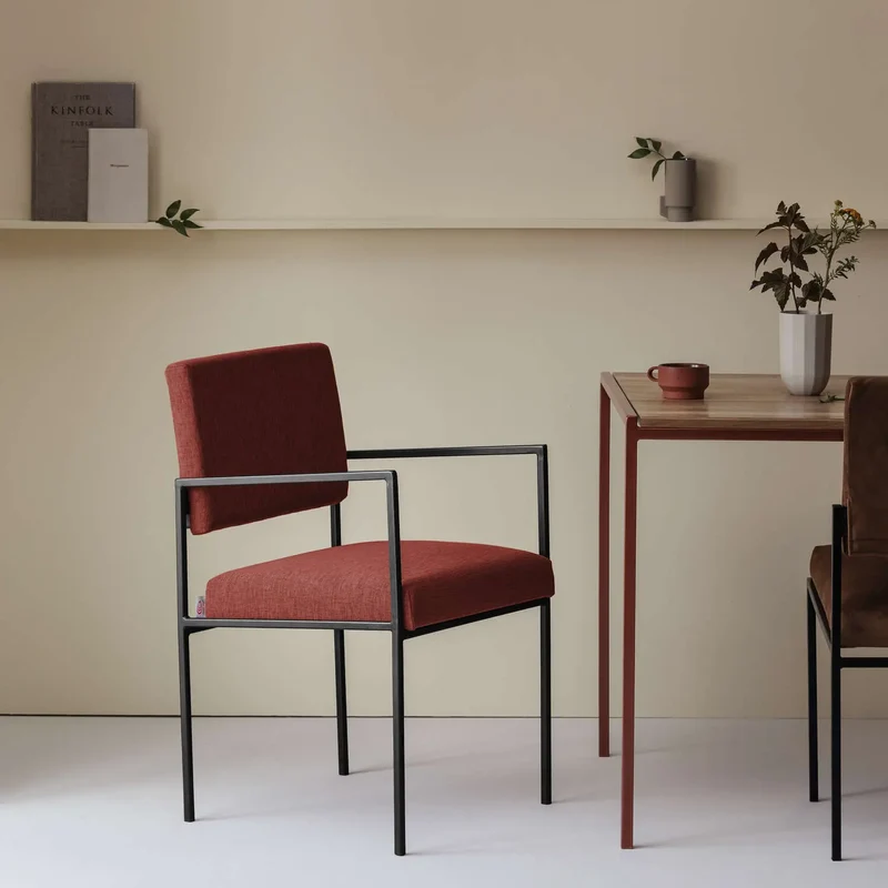 Cube Esstischstuhl mit Armlehnen - New Life