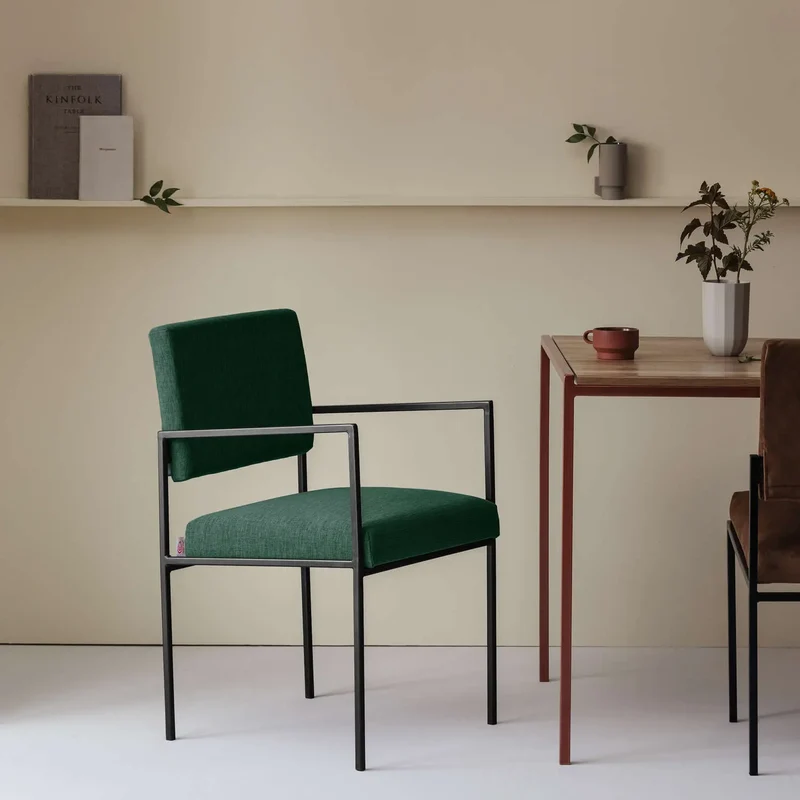 Cube Esstischstuhl mit Armlehnen - New Life
