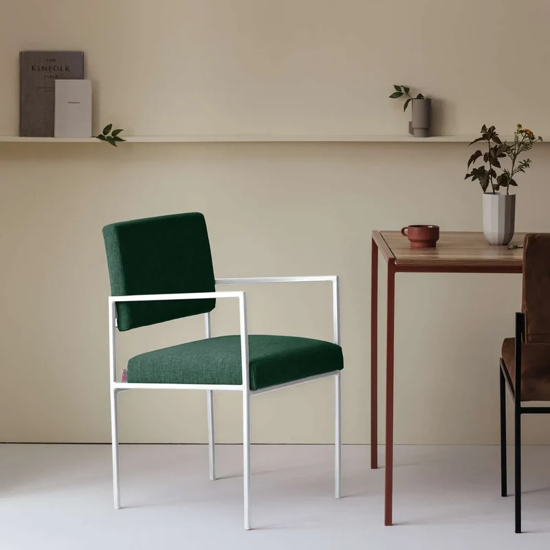 Cube Esstischstuhl mit Armlehnen - New Life