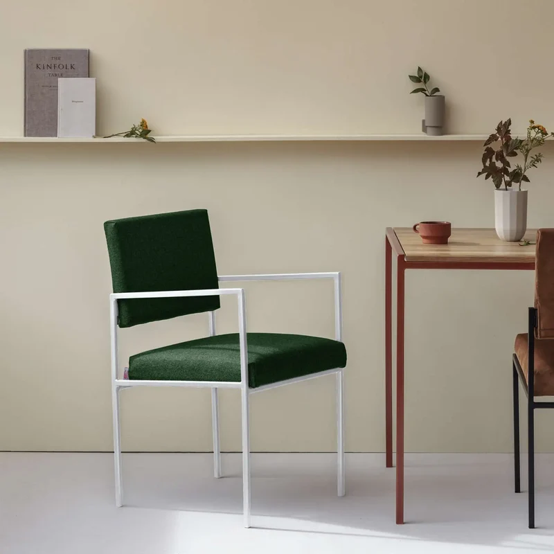 Cube Esstischstuhl mit Armlehnen - Wool Line