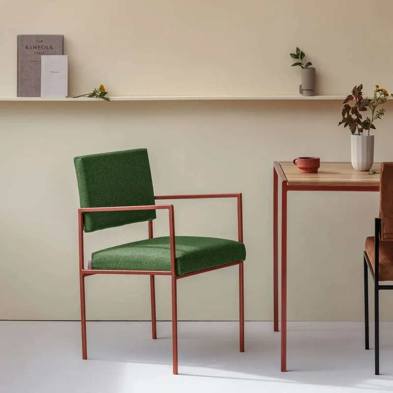 Cube Esstischstuhl mit Armlehnen - Wool Line
