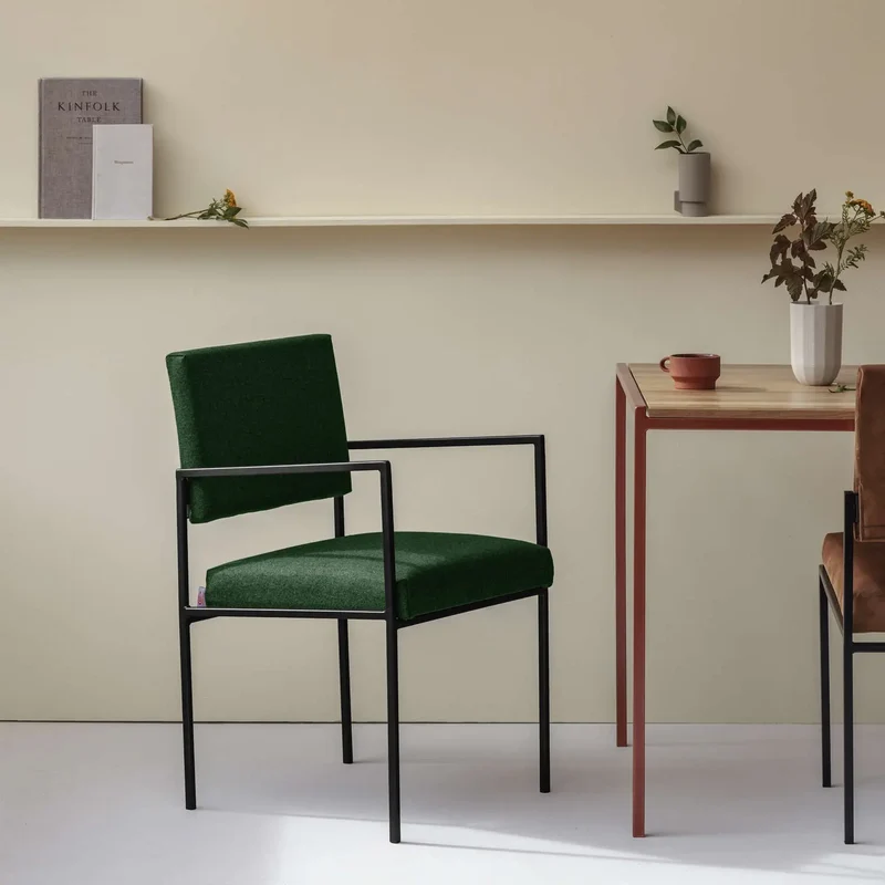 Cube Esstischstuhl mit Armlehnen - Wool Line