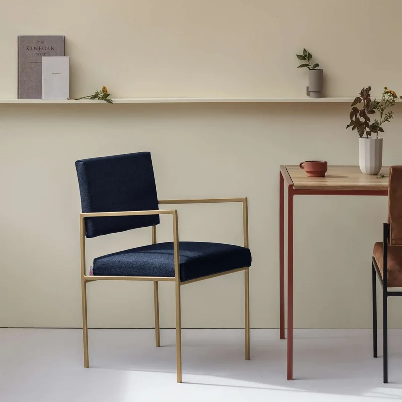 Cube Esstischstuhl mit Armlehnen - Wool Line