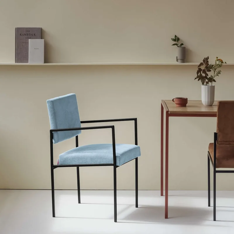 Cube Esstischstuhl mit Armlehnen - Velvet Line