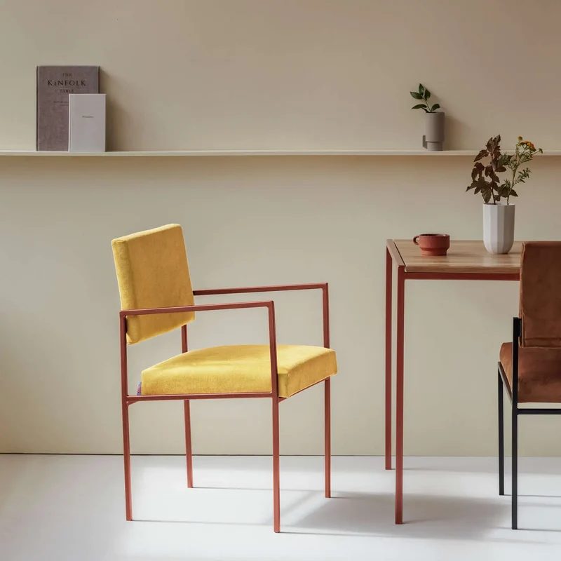 Cube Esstischstuhl mit Armlehnen - Velvet Line