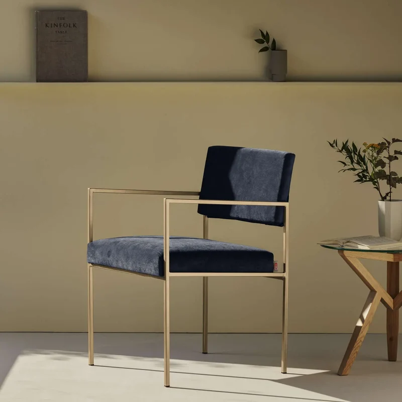 Cube Stuhl 55 mit Armlehnen - Velvet Line