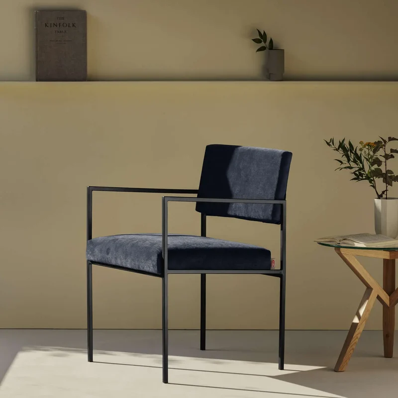 Cube Stuhl 55 mit Armlehnen - Velvet Line