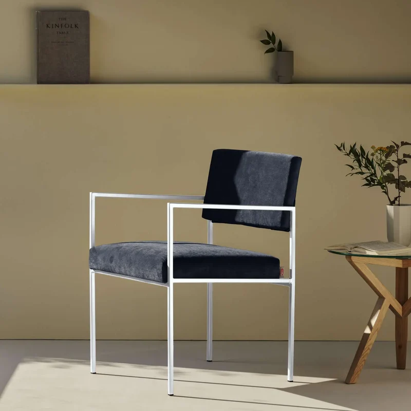 Cube Stuhl 55 mit Armlehnen - Velvet Line