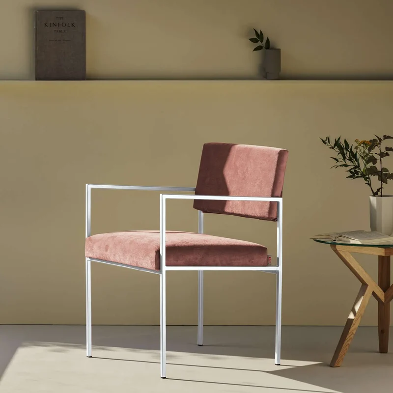 Cube Stuhl 55 mit Armlehnen - Velvet Line