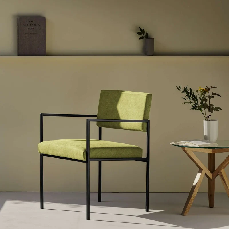 Cube Stuhl 55 mit Armlehnen - Basic Line