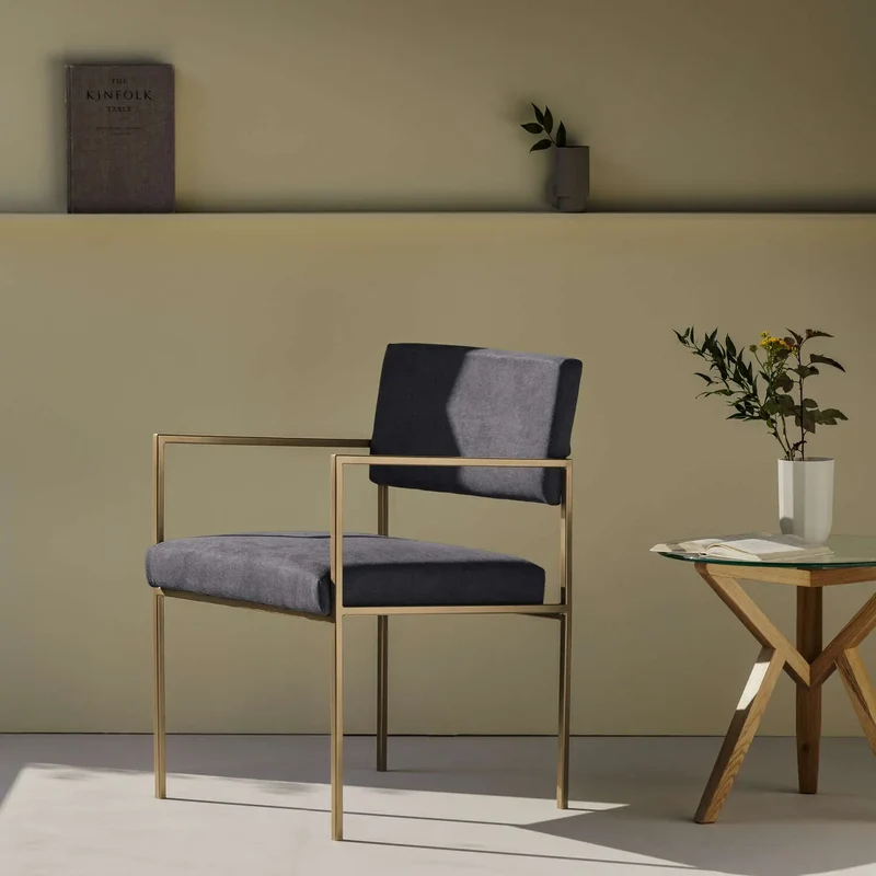 Cube Stuhl 55 mit Armlehnen - Basic Line