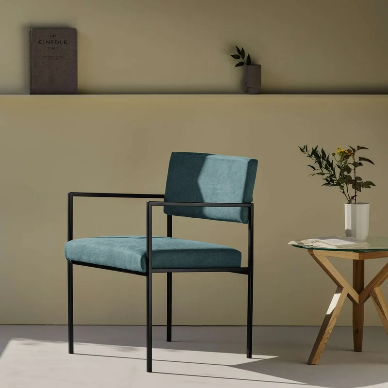 Cube Stuhl 55 mit Armlehnen - Basic Line