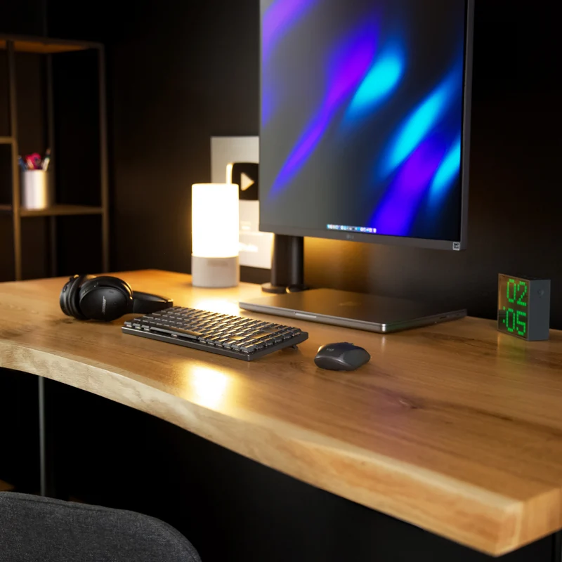 Alive Oak Standing Desk