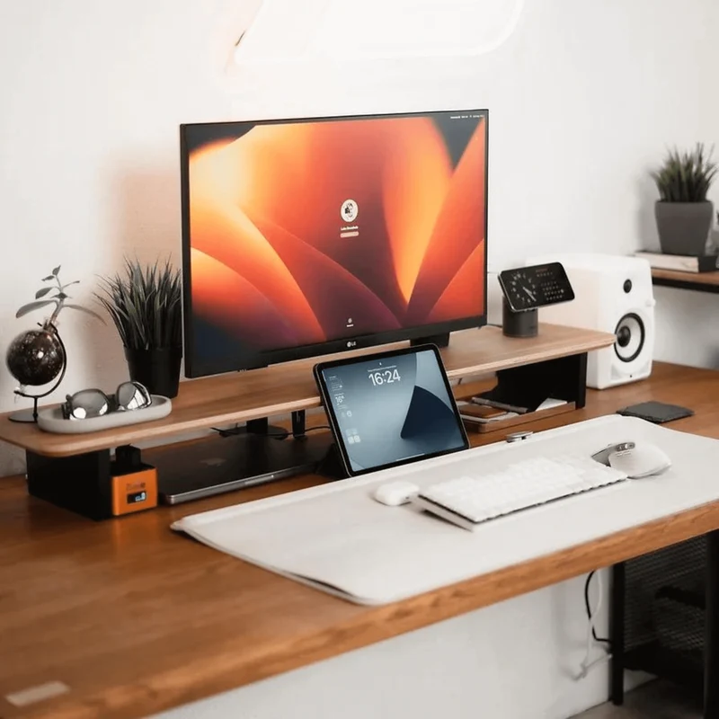 "Mahogany" Solid OAK Desktop