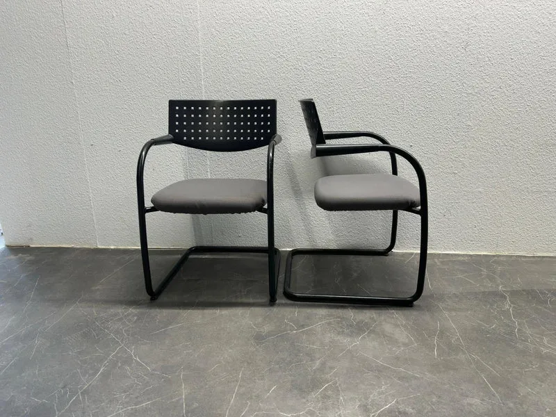 Vitra Visavis Konferenzstuhl Grau