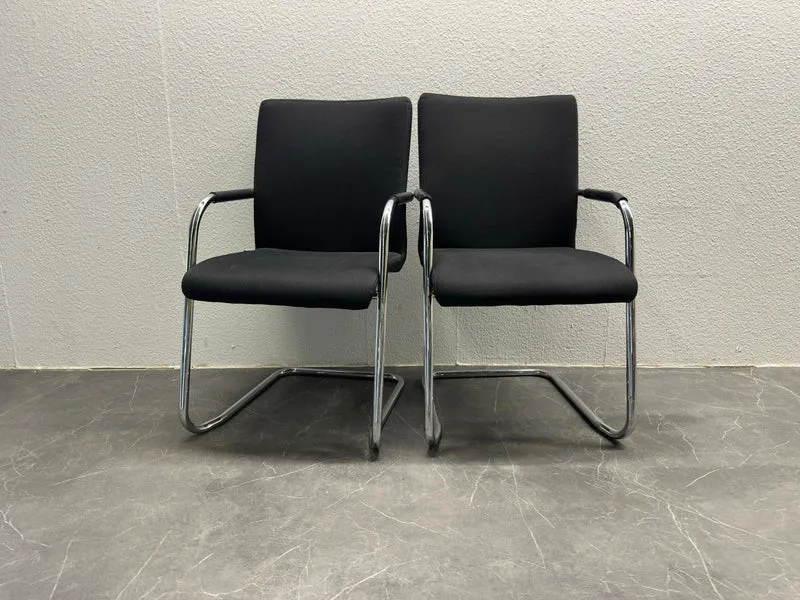Steifensand Konferenzstuhl Schwarz
