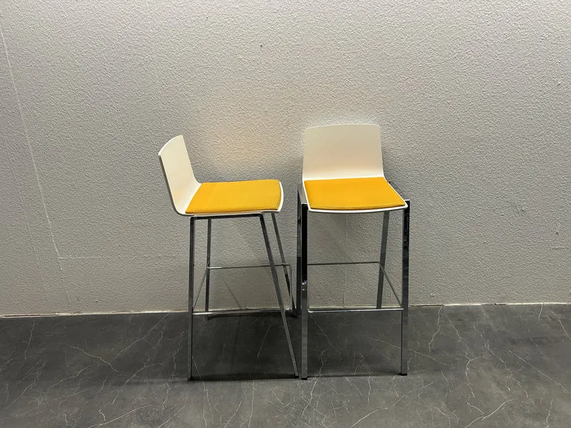 König & Neurath Hocker Weiß / Gelb