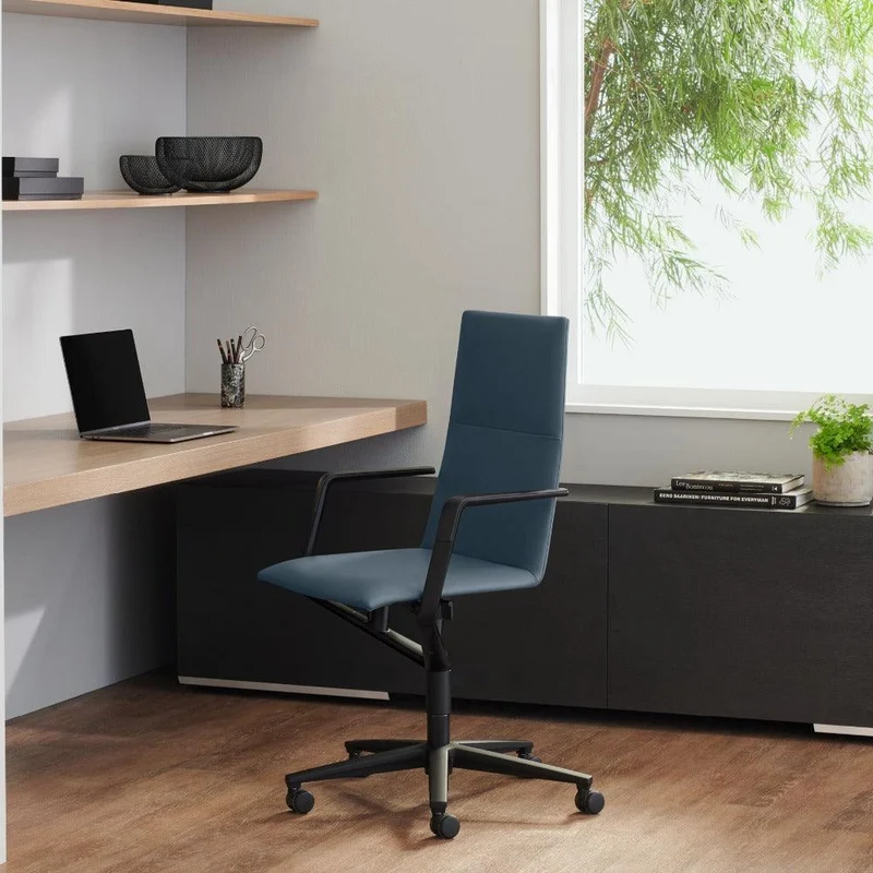 Sola Active Chair