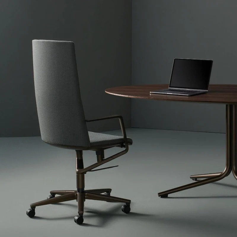 Sola Active Chair