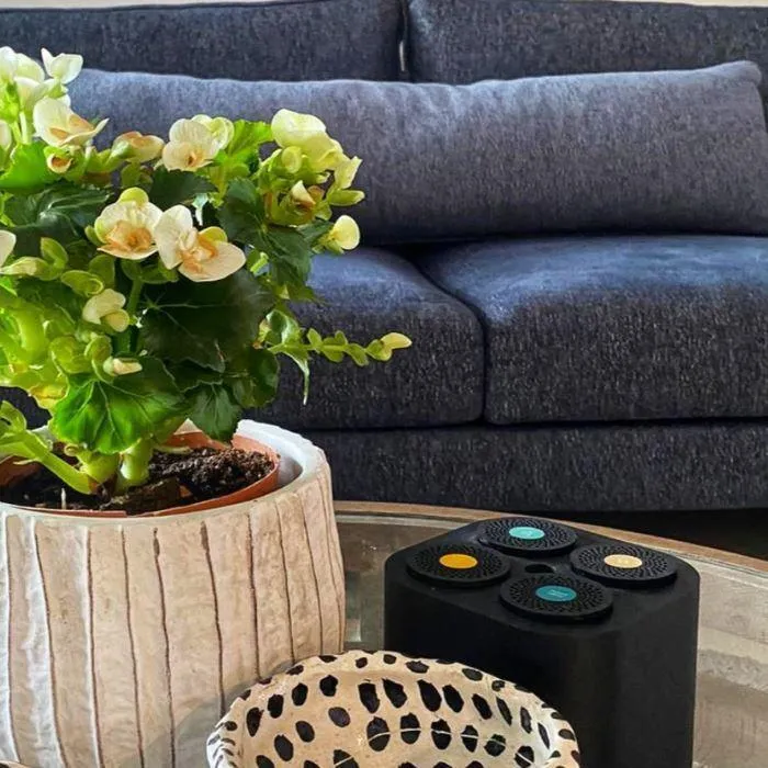 moodoAir air purifier & fragrance diffuser