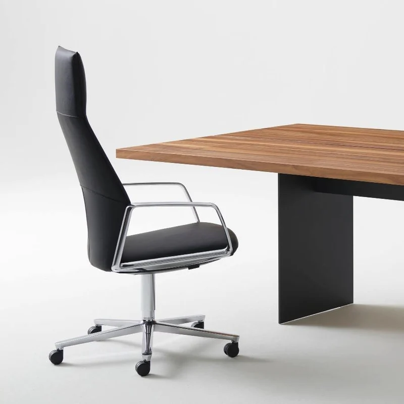 M75 Active Chair